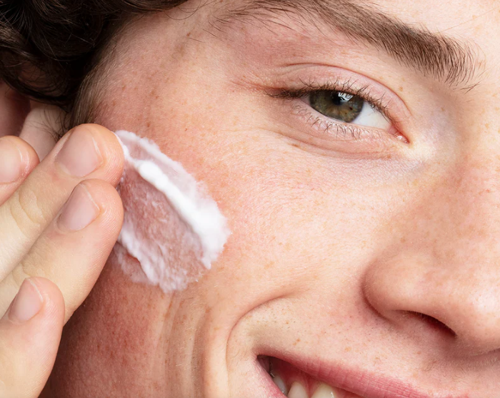 Cicavit Creme  Soothing Repairing cream Spf50 - 40ml | كريم سيكافيت  مرمم ومهدئ بعامل حماية 50 - 40 مل