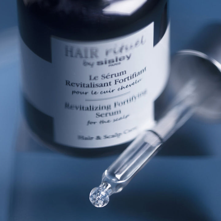 sisley Revitalizing Fortifying Serum For The Scalp - 60ml | سيسلي سيروم لتعزيز صحة فروة الرأس - 60 مل