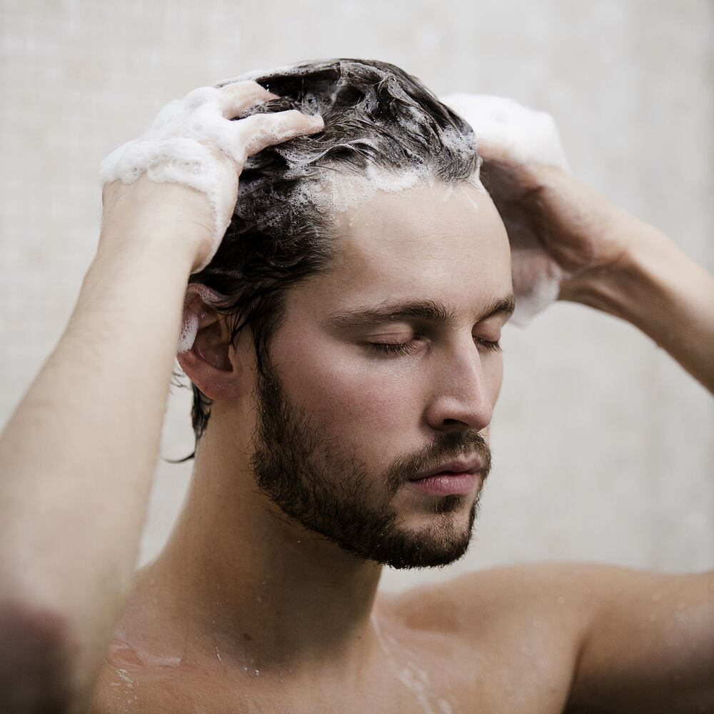 sisley Revitalizing Smoothing Shampoo - 200ml | سيسلي شامبو مقوي و منعم للشعر - 200 مل