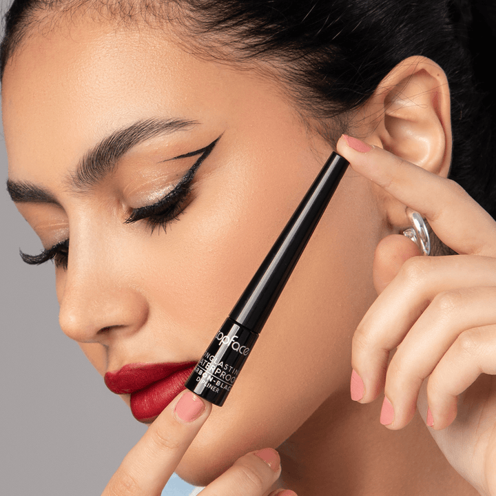 topface LONGLASTING WATERPROOF CARBON BLACK DIPLINER - 2.5ml | توب فيس اي لاينر أسود مقاوم للماء - 2.5 مل