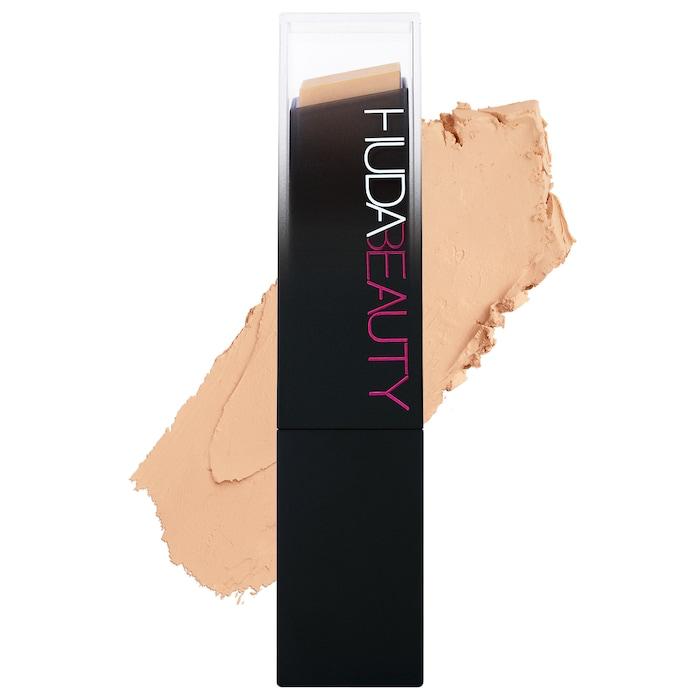Huda Beauty Faux Filter Skin Finish Buildable Coverage Foundation Stick | هدى بيوتي عصا كريم أساس تغطية خفيفة قابلة للبناء