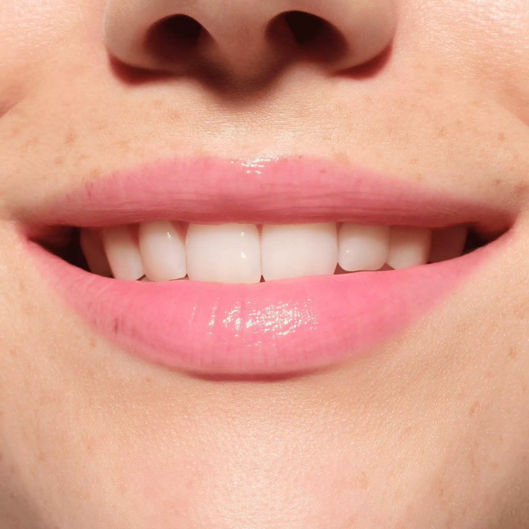 Catrice Hemp & Mint Glow Lip Balm No. 010 | كاتريس مرطب للشفاه رقم. 010