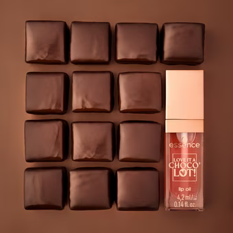 Essence LOVE IT A CHOCO' LOT! Lip Oil - 4.2ml | ايسنس غلوس للشفاه غني بالزيوت لوف ايت شوكو - 4.2 مل