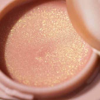 Catrice Kiss & Glow Shimmer Lip Balm - 6 g | كاتريس مرطب للشفاه لماع - 6 غ