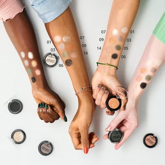 Essence Soft Touch Eyeshadow - 2g | ايسنس اي شادو بتركيبة ناعمة - 2 غرام