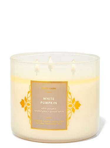 Bath & Body Works Scented Candle Made With Natural Essential Oils - 411g | باث اند بودي وركس شمعة معطرة مصنوعة من زيوت طبيعية - 411 غرام