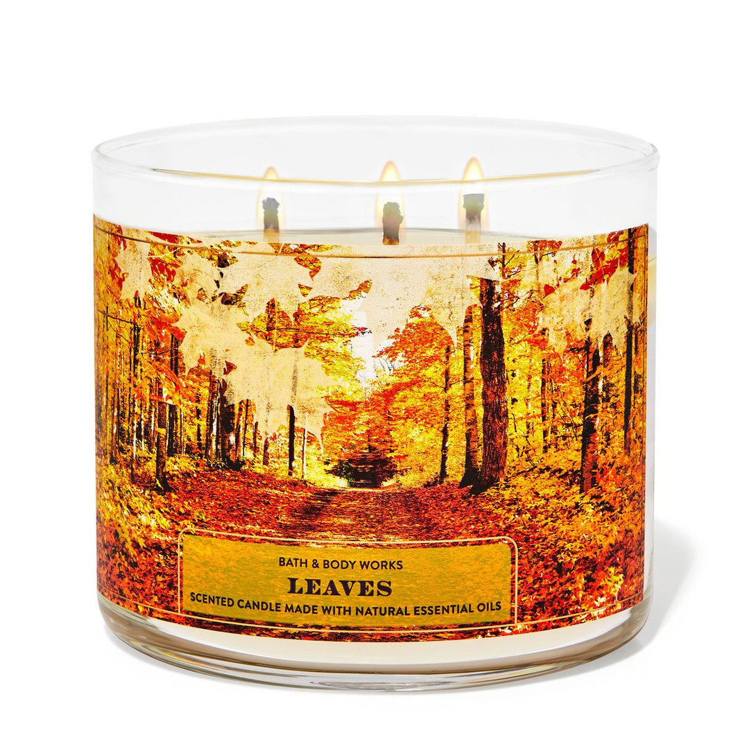 Bath & Body Works Scented Candle Made With Natural Essential Oils - 411g | باث اند بودي وركس شمعة معطرة مصنوعة من زيوت طبيعية - 411 غرام