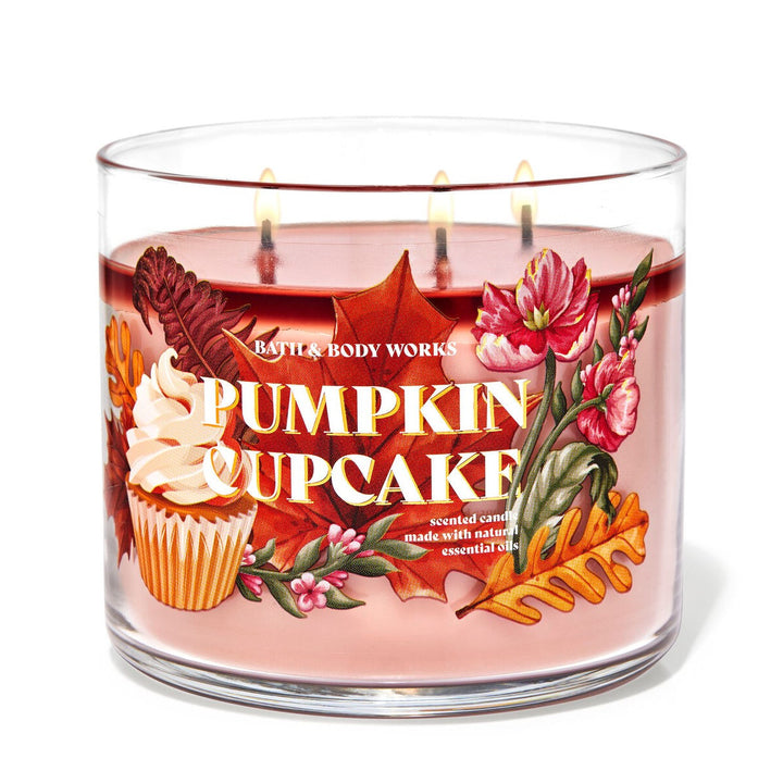 Bath & Body Works Scented Candle Made With Natural Essential Oils - 411g | باث اند بودي وركس شمعة معطرة مصنوعة من زيوت طبيعية - 411 غرام