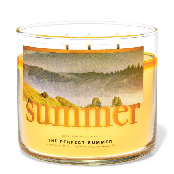 Bath & Body Works Scented Candle Made With Natural Essential Oils - 411g | باث اند بودي وركس شمعة معطرة مصنوعة من زيوت طبيعية - 411 غرام