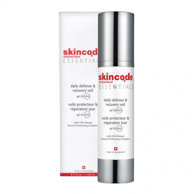 Skincode Essentials Daily Defense & Recovery Veil Spf30 - 50ml |  سكين كود كريم مرطب مع واقي شمسي عامل حماية 30 - 50 مل