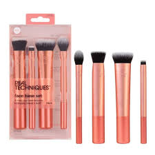 Real Techniques Face Base Makeup Brush Set - 4PCS | ريل تكنيك مجموعة فرش مكياج للوجه - 4 قطع