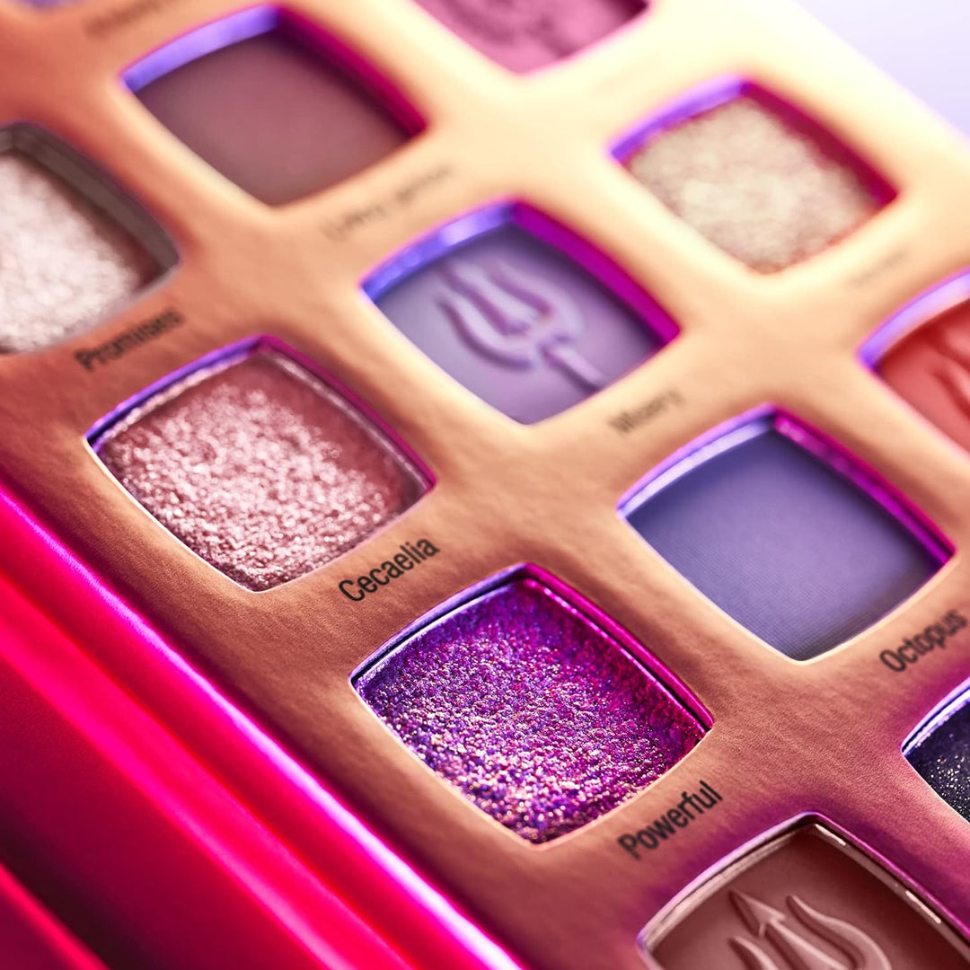 Essence Disney Villains - Ursula Eyeshadow Palette | ايسنس ديزني باليت ظلال العيون
