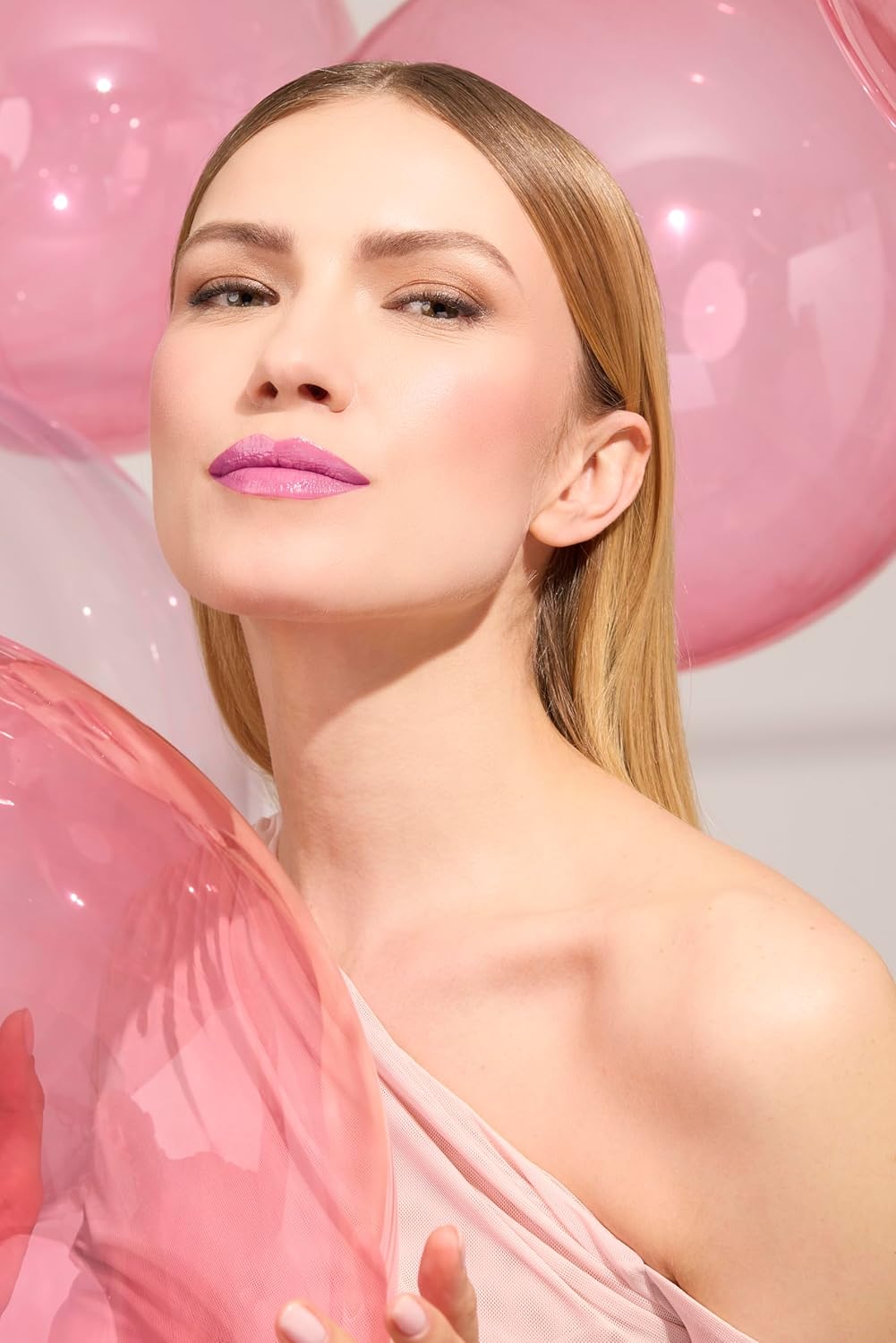Deborah The Gloss No Transfer Shake LipGloss|  ديبورا غلوس شفاه سائل بلمعة