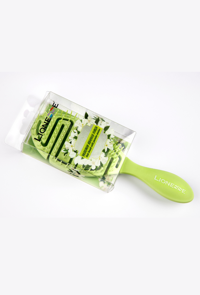 Lionesse Hair Brush | لايونس فرشاة شعر