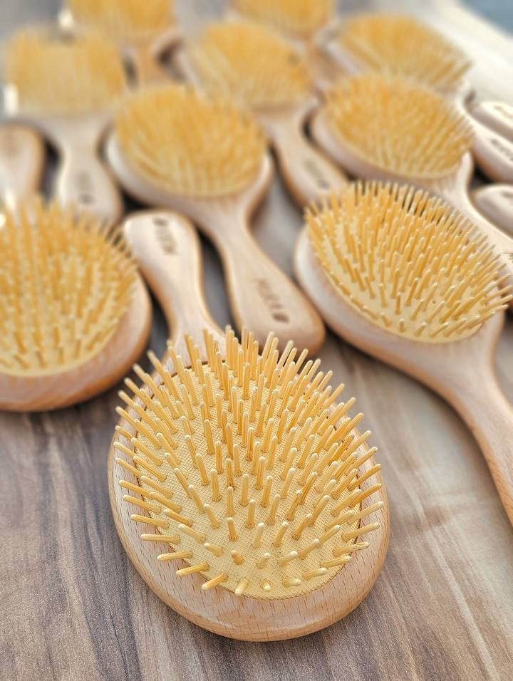 Mura Wooden Hair Brush | مورا فرشاة الشعر الخشبية