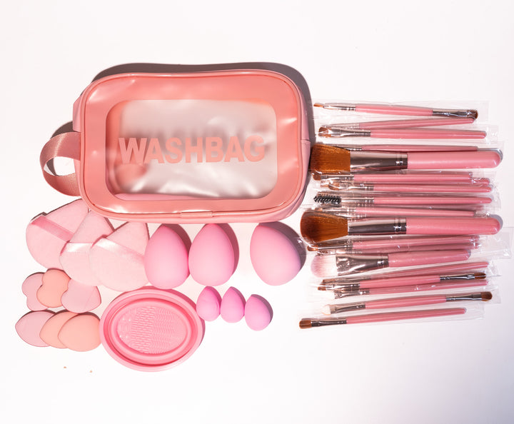 Set Brush & Spong & Bag small - 22x15x1 pcs | مجموعة فرش وإسفنج مع حقيبة صغيرة - 22x15x1 قطعة