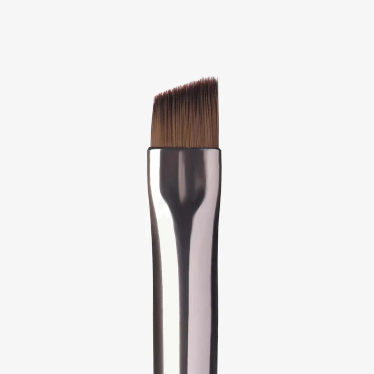 ANASTASIA BEVERLY HILLS Brush 7B Dual-Ended Angled Brush | انستازيا بيفرلي هيلز فرشاة ثنائية الاطراف للحواجب