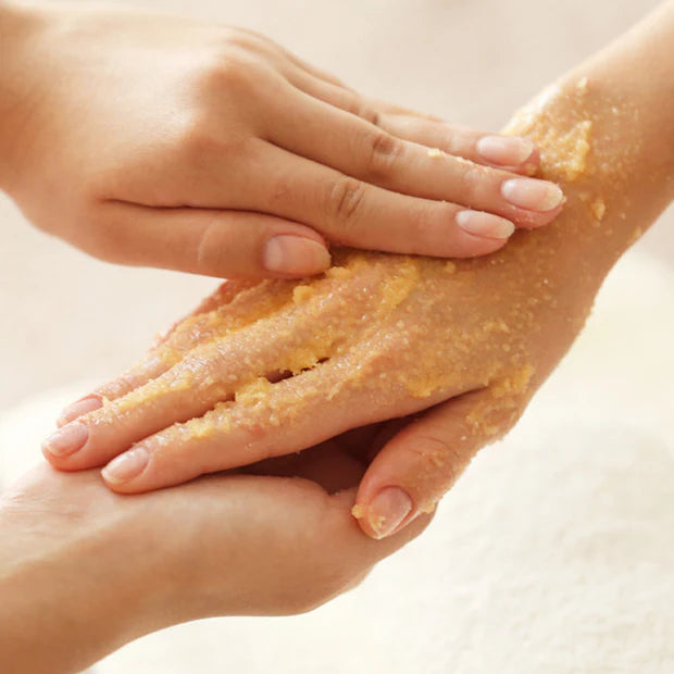 the CEEL Lemon Zest Body Scrub - 275gr | ذا سيل مقشر الجسم بالليمون - 275 غ