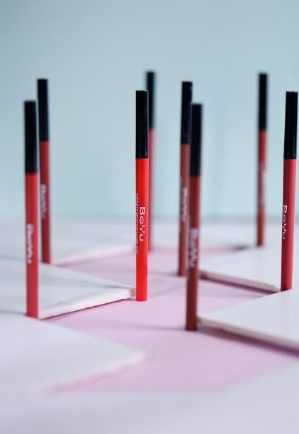 BeYu Infinity Soft Lip Liner | بيو انفنتي كونتور للشفاه