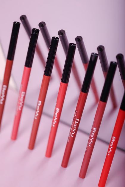 BeYu Infinity Soft Lip Liner | بيو انفنتي كونتور للشفاه