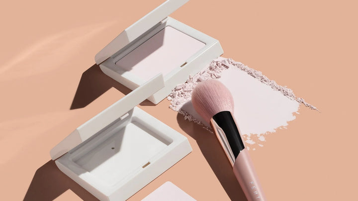 Fenty Beauty Invisimatte Instant Setting + Blotting Powder - 3.52g| فينتي بيوتي بودرة تثبيت وتجفيف فورية -3.52غرام