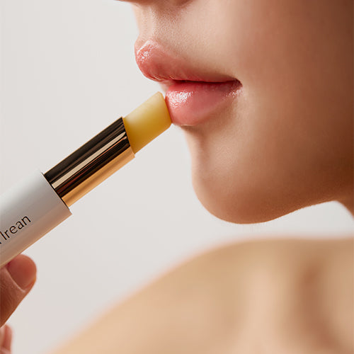 Dearlrean Moisturizing Lipstick - 3.2g | ديرايرين مرطب شفاه - 3.2 غ