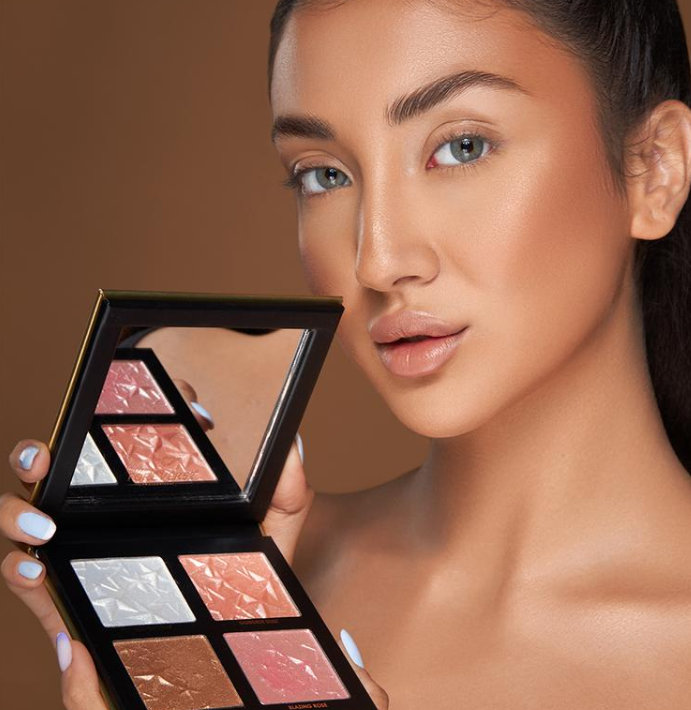 FOREVER52 The Desert Glow Palette Highlighter - 5.3gx4 | فوريفر52 باليت هايلايتر - 5.3 غرام