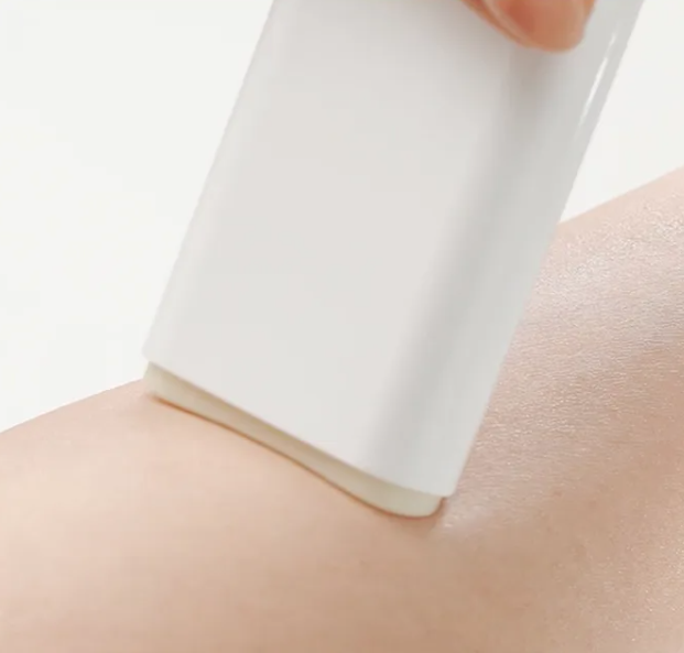 LAGOM Airy Velvet Sun Stick SPF50+ PA++++ - 18g | لاجوم ستيك واقي شمسي مخملي و خفيف spf50+ - 18 غرام