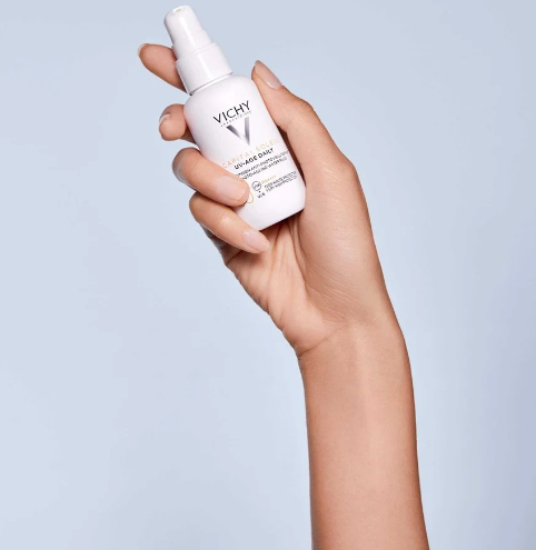 Vichy Capital Soleil Uv - Age Daily Spf50 - 40ml |  فيشي كريم واقي شمسي خفيف الوزن spf50 - 40 مل