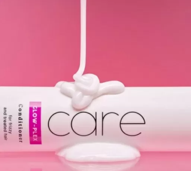 SUBRINA GLOW-PLEX CONDITIONER - 250ml | سوبرينا بلسم العناية و اللمعان - 250 مل