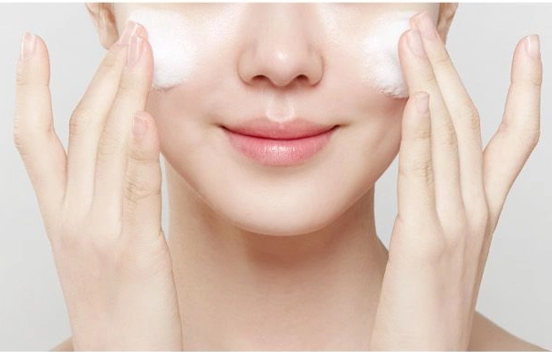 celimax Derma Nature Relief Madecicia pH Balancing Foam Cleansing - 150ml | سيليماكس غسول رغوي مهدئ للبشرة - 150 مل