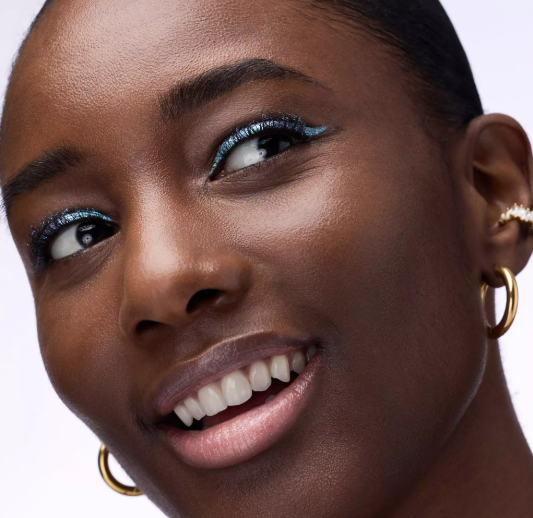 Catrice Space Glam Liquid Effect Eyeliner - 1.4ml | كاتريس ايلاينر سائلل - 1.4 مل