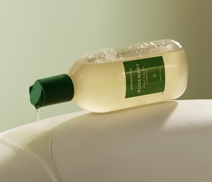 AROMATICA Rosemary Scalp Scaling Shampoo - 400ml | اروماتيكا شامبو اكليل الجبل للقشرة - 400 مل