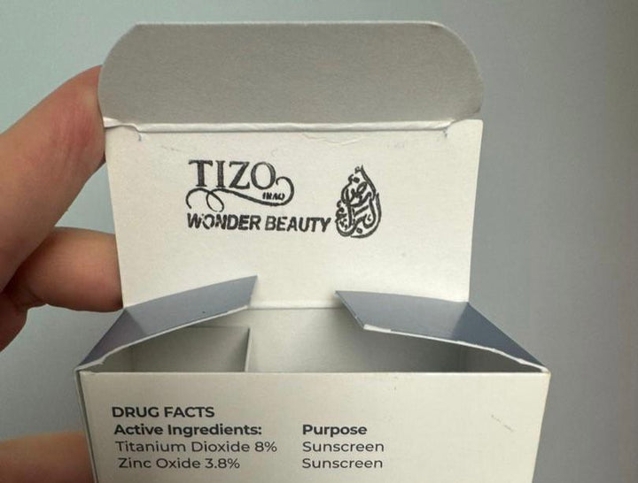 Tizo Mineral Stick Non-Tinted SPF 45 - 30g  | تايزو ستيك واقي شمسي معدني بدون لون مع عامل حماية من الشمس 45 - 30 غرام