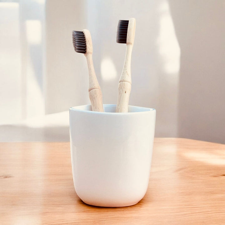 Mura Bamboo Shank Design Toothbrush | مورا فرشة الاسنان بتصميم ساق البامبو