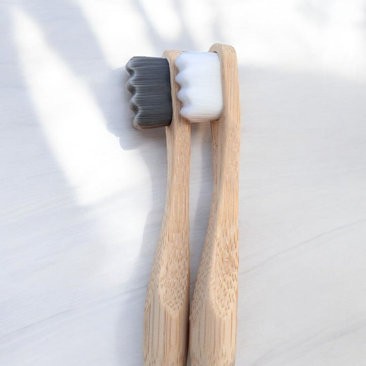 Mura Bamboo Toothbrush With Microfiber Bristles | مورا فرشة الاسنان بشعيرات مايكروفايبر