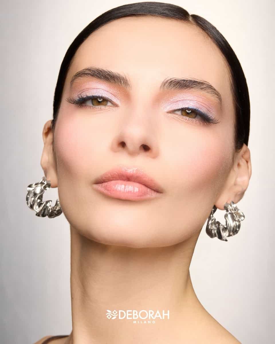 Deborah Milano Color Chrome Liquido Eyeshadow | ديبورا اي شادو سائل لماع