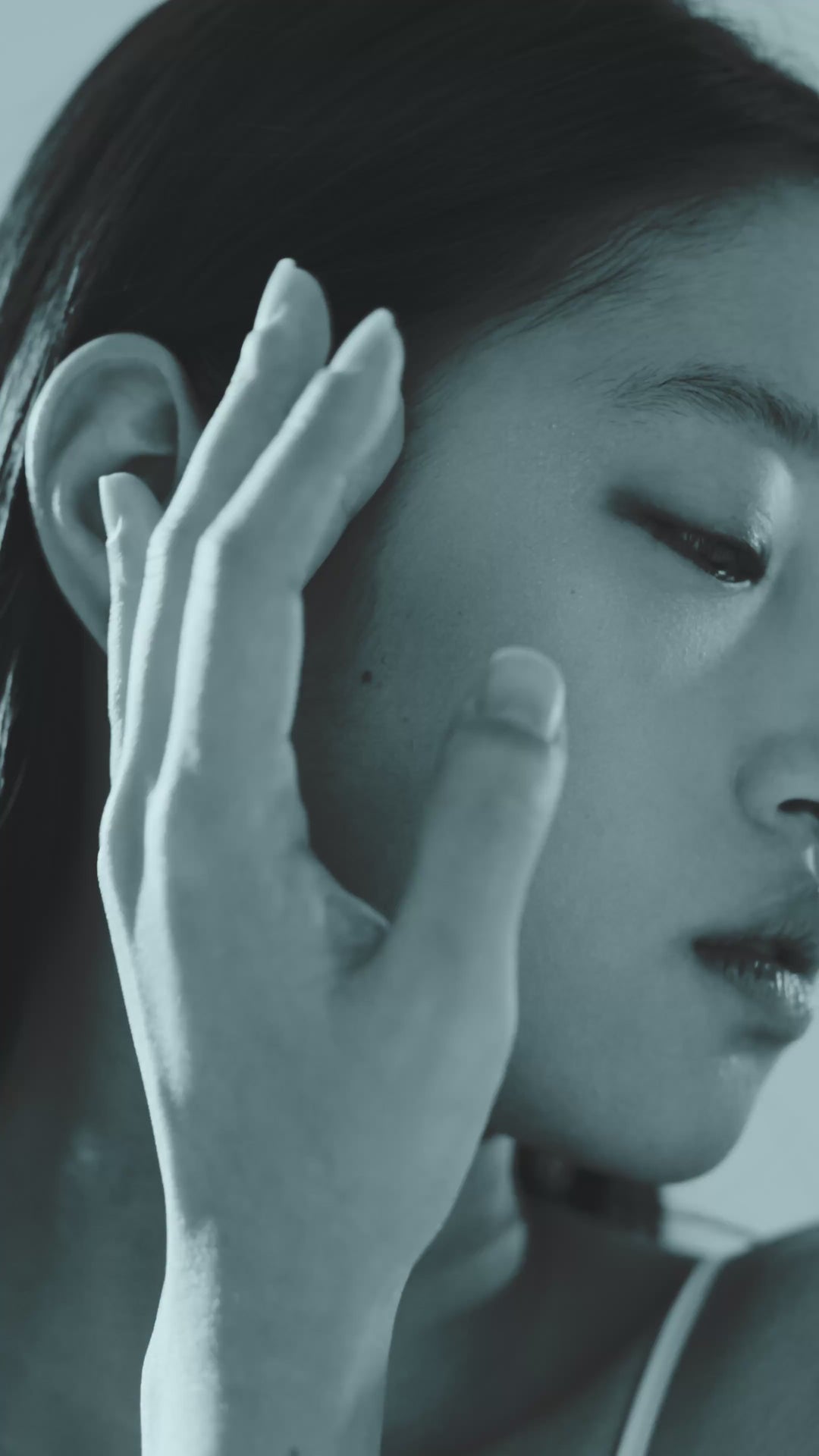 cosmogenesis labs Exfoliating Facial AHA + BHA Serum AHA 10% - 30ml | كوزمز جينيسس لابز سيروم مقشر بالأحماض - 30 مل