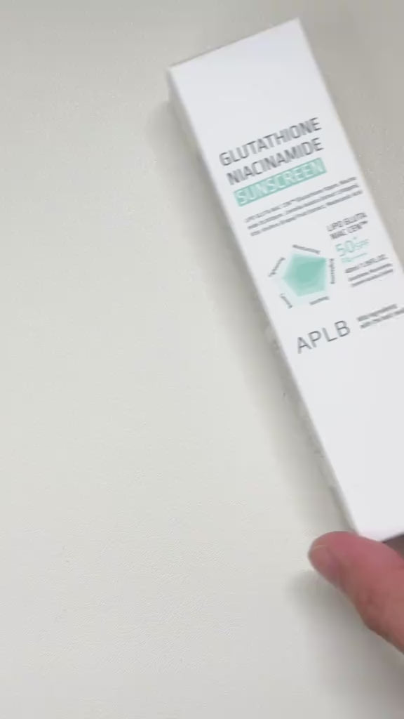 APLB Glutathione Niacinamide Sunscreen - 40ml | اي بي ال بي كريم واقي شسمي بالجلوتاثيون و النياسيناميد - 40 مل