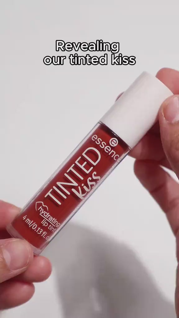 Essence Tinted Kiss Hydrating Lip Tint - 4ml | ايسنس أحمر شفاه مرطب من تينتد كيس - 4 مل