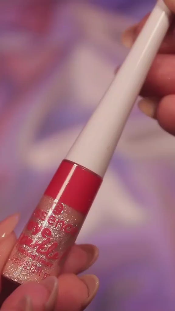 Essence Eye Sparkle Liquid Liner . Sparkling Lights .01 - 4ml | ايسنس اي لاينر لامع رقم 01 - 4 مل