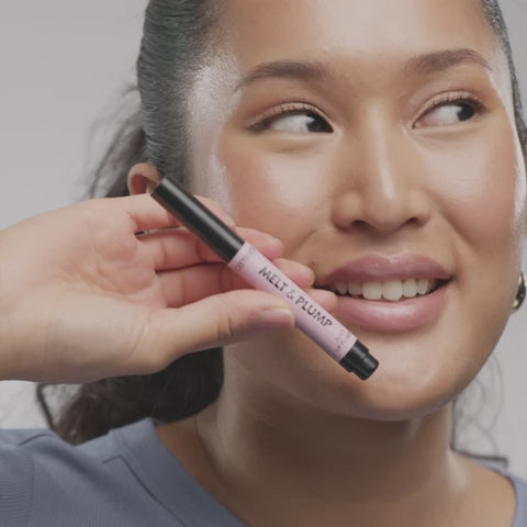 Catrice Melt & Plump Juicy Lip plumper - 1.8g | كاتريس غلوس للشفاه  - 1.8 غرام