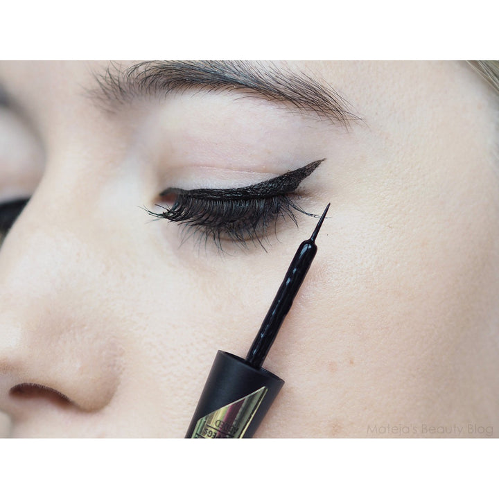 Catrice 24h Brush Liner No. 010 | كاتريس فرشاة لاينر تدوم 24 ساعة رقم 010