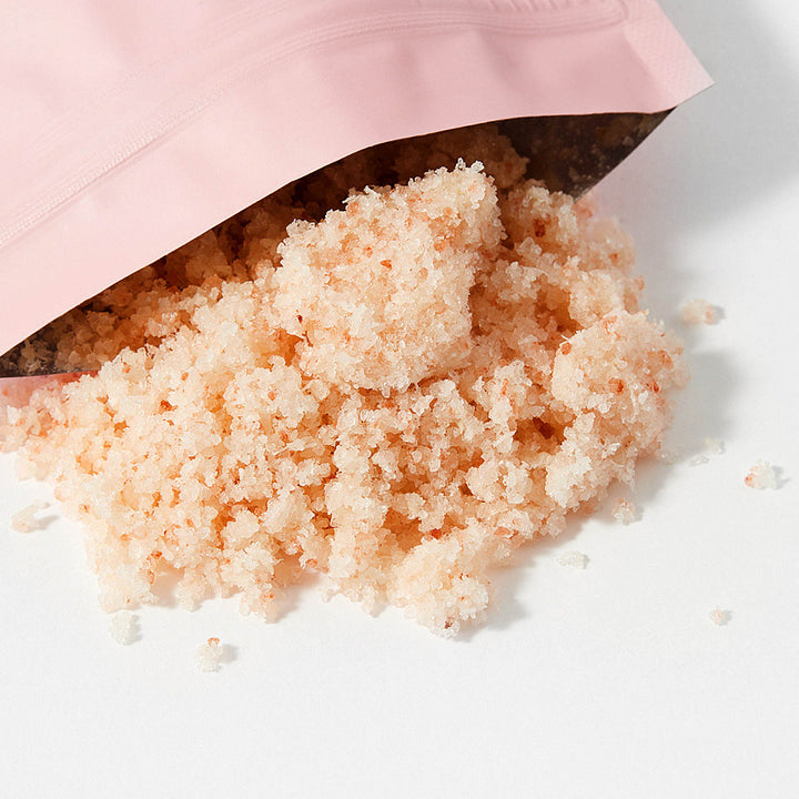 Cm Coco Body Scrub Coconut Pink Salt Passion Fruit - 150g | مقشر الجسم سي ام كوكو بجوز الهند والملح الوردي وفاكهة العاطفة - 150 غرام